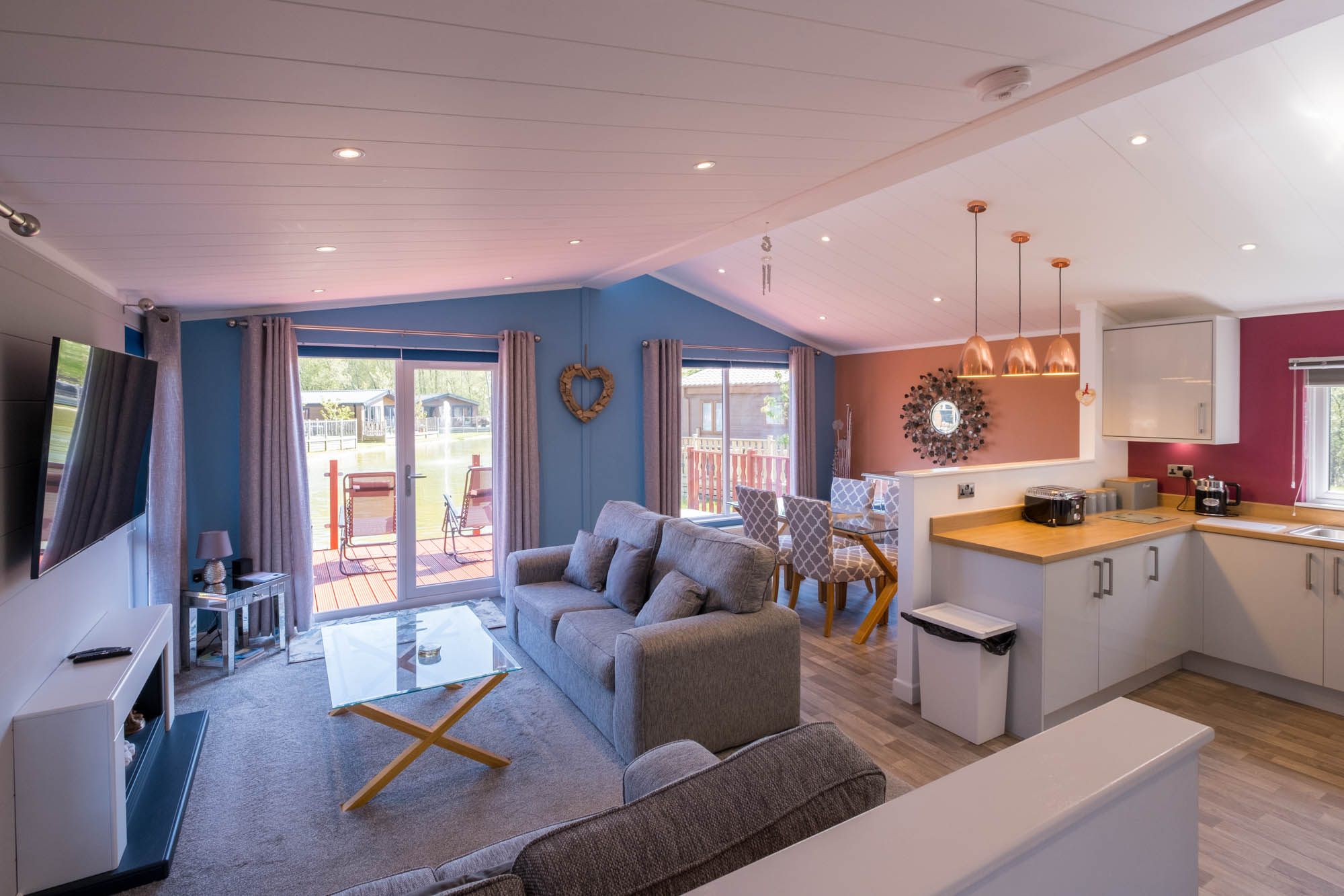 Caravan / Lodge picture